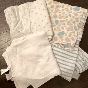 Aden + anais swaddle blankets blue